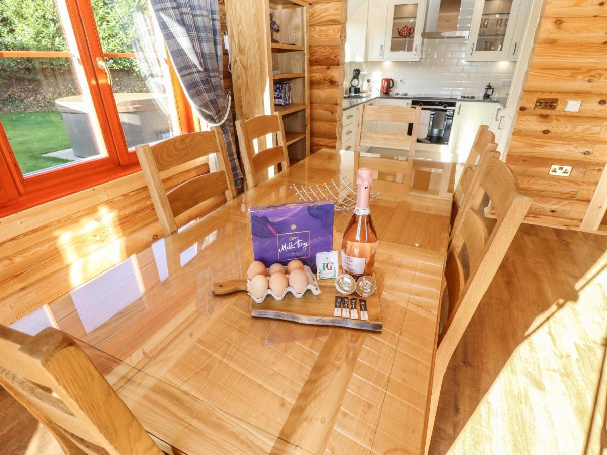 Holly Lodge Oakham Ngoại thất bức ảnh