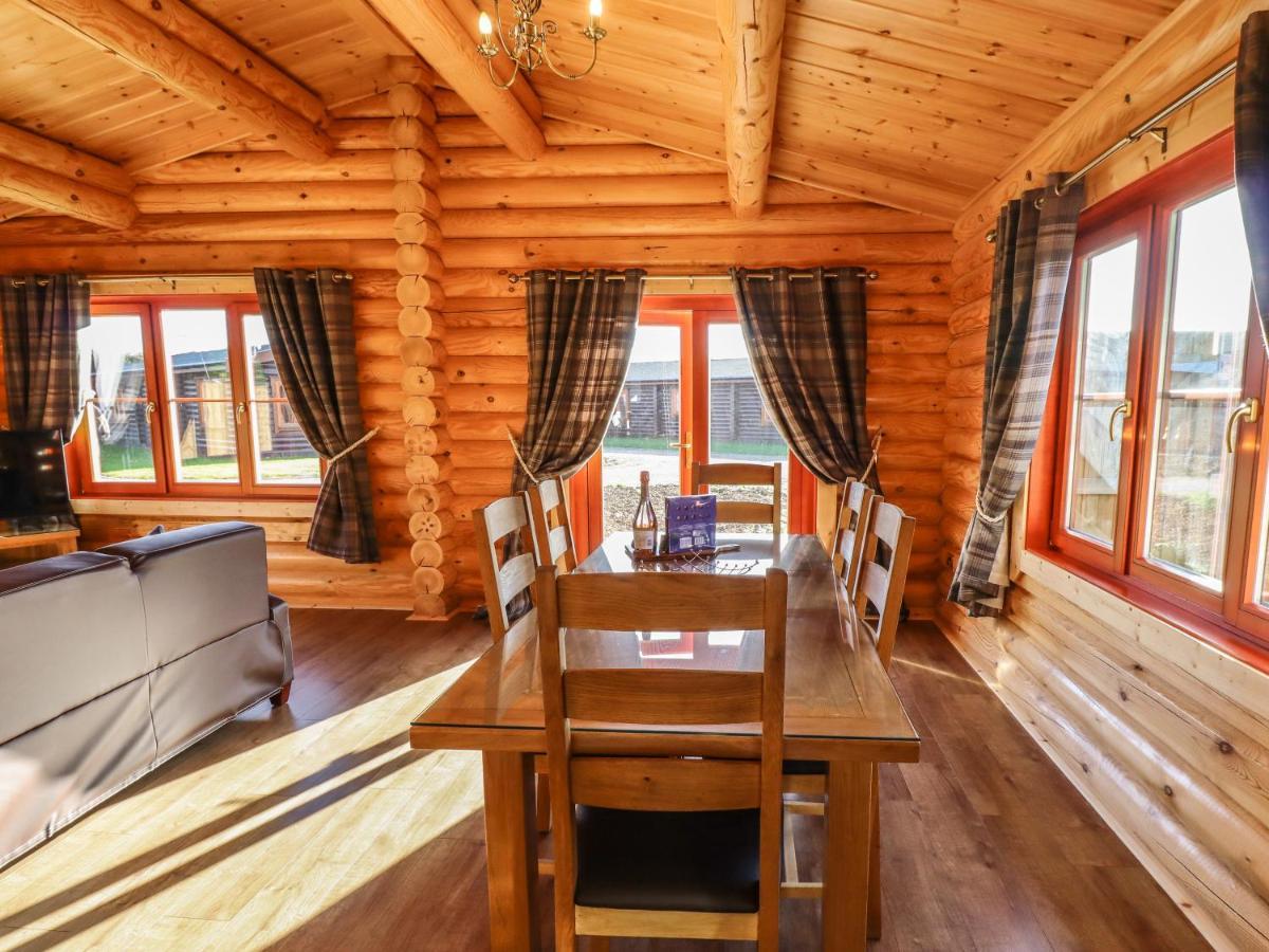 Holly Lodge Oakham Ngoại thất bức ảnh