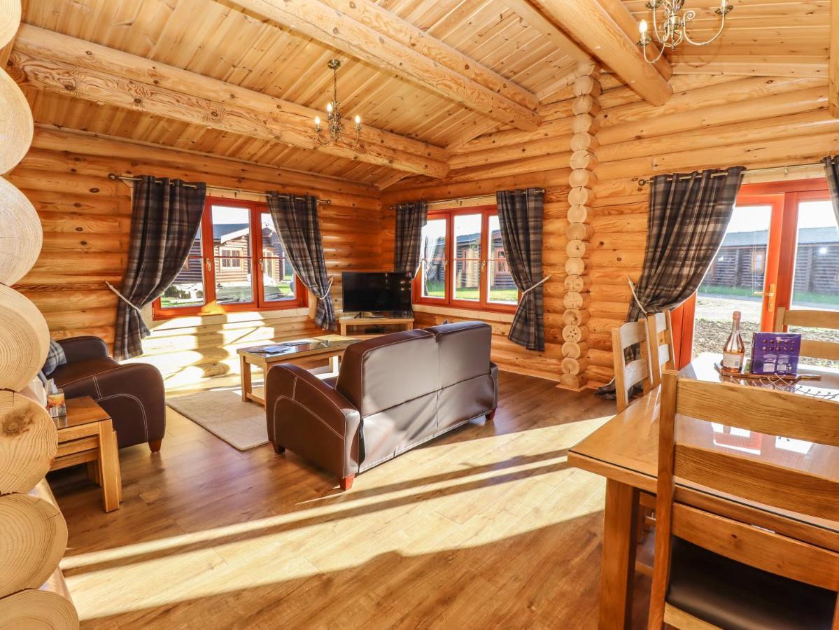 Holly Lodge Oakham Ngoại thất bức ảnh